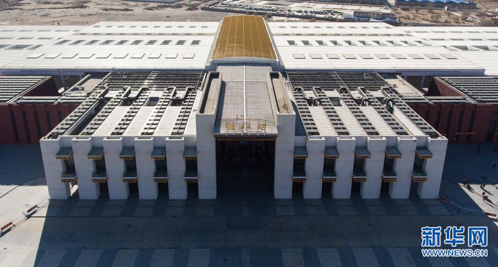 Coup d'?il aux grands déplacements de la Fête du printemps à Lhassa Coup d'?il aux grands déplacements de la Fête du printemps à Lhassa